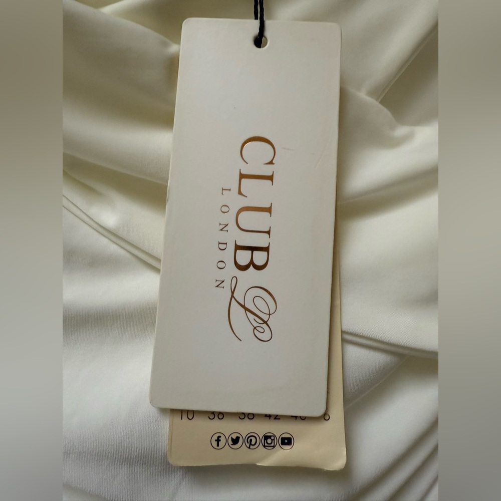 NwT;Club L London White Ruched Long Sleeve Dress⭐️ - Picture 7 of 8